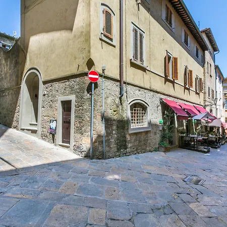 Torre Degli Amidei By Interhome * Volterra
