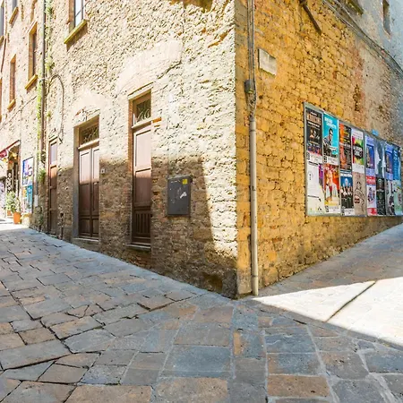 Torre Degli Amidei By Interhome Volterra