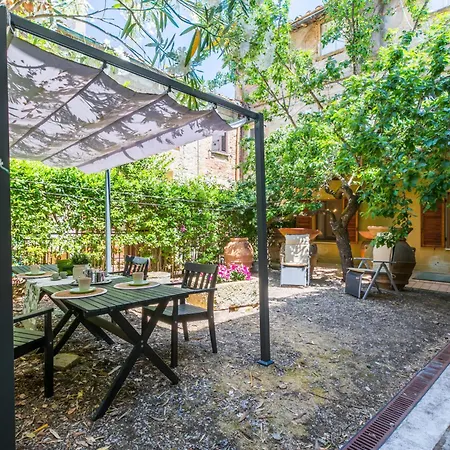 Torre Degli Amidei By Interhome Volterra